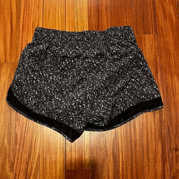 Athleta Racer Run Short - Picture 3 of 4